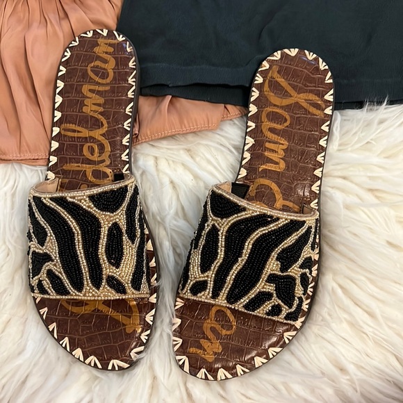 Sam Edelman Shoes - Sam Edelman Animal Beaded Slides 🖤🤎 Sz 7.5